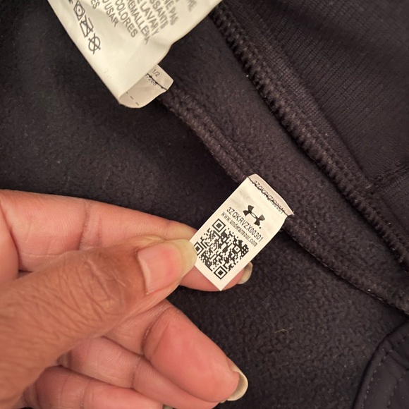 Black Under Armour Jacket - Picture 7 of 8